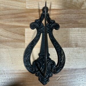 Vintage Metal Wall Hanging Bill Receipt Spike Spindle Holder Cast Iron